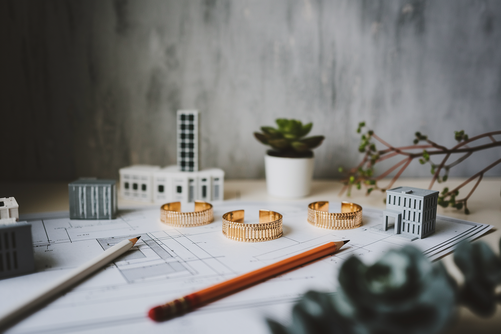 Cover image for 7 Premium Bracelets Successful Architects Love for 2025