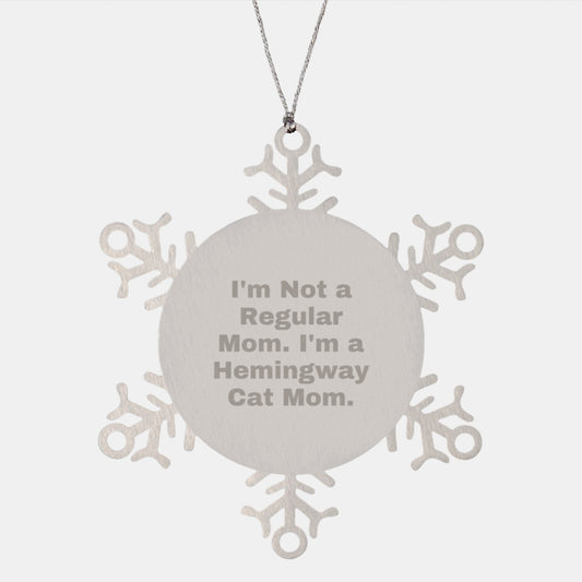 Funny Hemingway Cat Mom Gifts, Christmas Unique Snowflake Ornaments for Hemingway Cat Lovers, Gifts from Men to Women, Family, Friends - Image 1