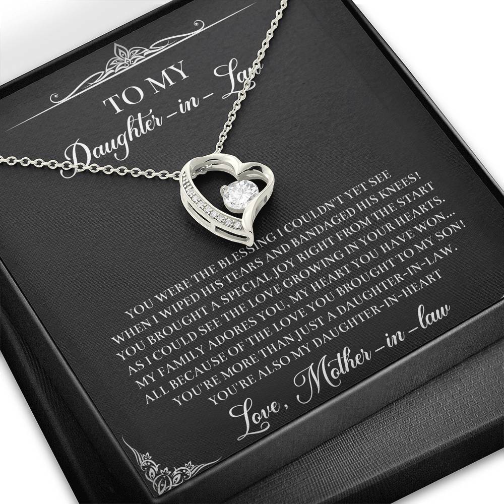 To My Daughter-in-law Gifts, Circle of Strength and Love, Forever Love Heart Necklace For Women, Birthday Present Idea From Mother-in-law