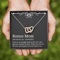 Load image into Gallery viewer, To My Bonus Mom Gifts, Thank You For All The Love, Interlocking Heart Necklace For Women, Birthday Mothers Day Present From Bonus Daughter

