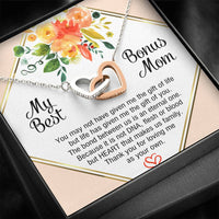 Load image into Gallery viewer, To My Bonus Mom Gifts, Keep me in your heart I will stay there forever, Interlocking Heart Necklace For Women, Present Idea From Bonus Child

