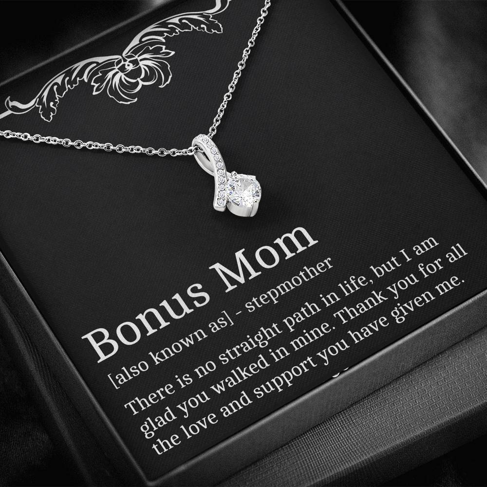 To My Bonus Mom Gifts, Thank You For All The Love, Alluring Beauty Necklace For Women, Birthday Mothers Day Present From Bonus Daughter