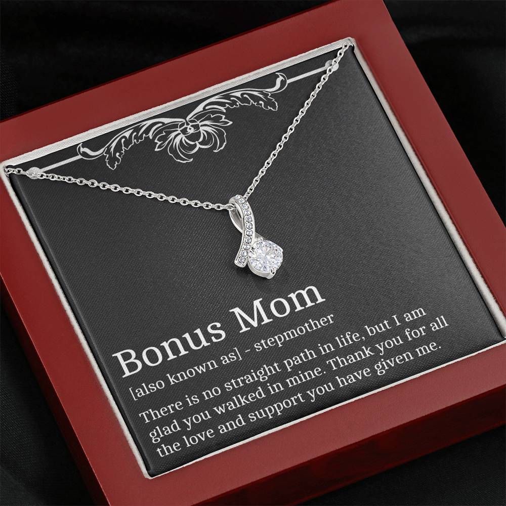 To My Bonus Mom Gifts, Thank You For All The Love, Alluring Beauty Necklace For Women, Birthday Mothers Day Present From Bonus Daughter