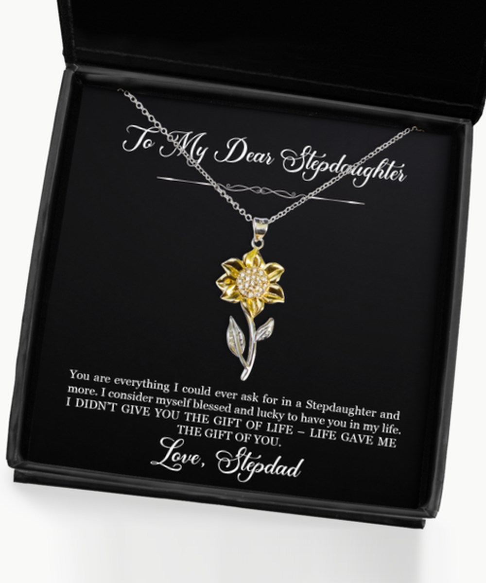 To My Stepdaughter Gifts, I Am Blessed And Lucky, Sunflower Pendant Necklace For Women, Birthday Jewelry Gifts From Stepdad