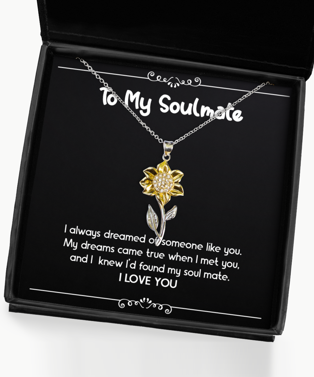 To My Girlfriend, My Dreams Come True When I Met You, Sunflower Pendant Necklace For Women, Anniversary Birthday Valentines Day Gifts From Boyfriend